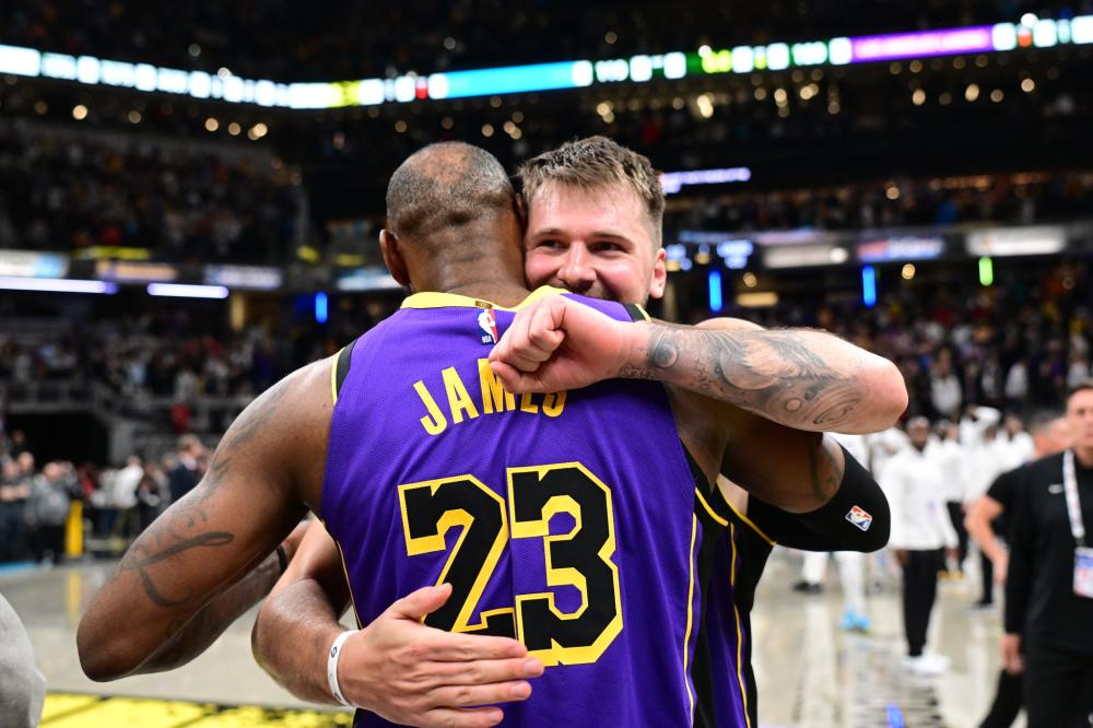 是英超赛场 是英超赛场