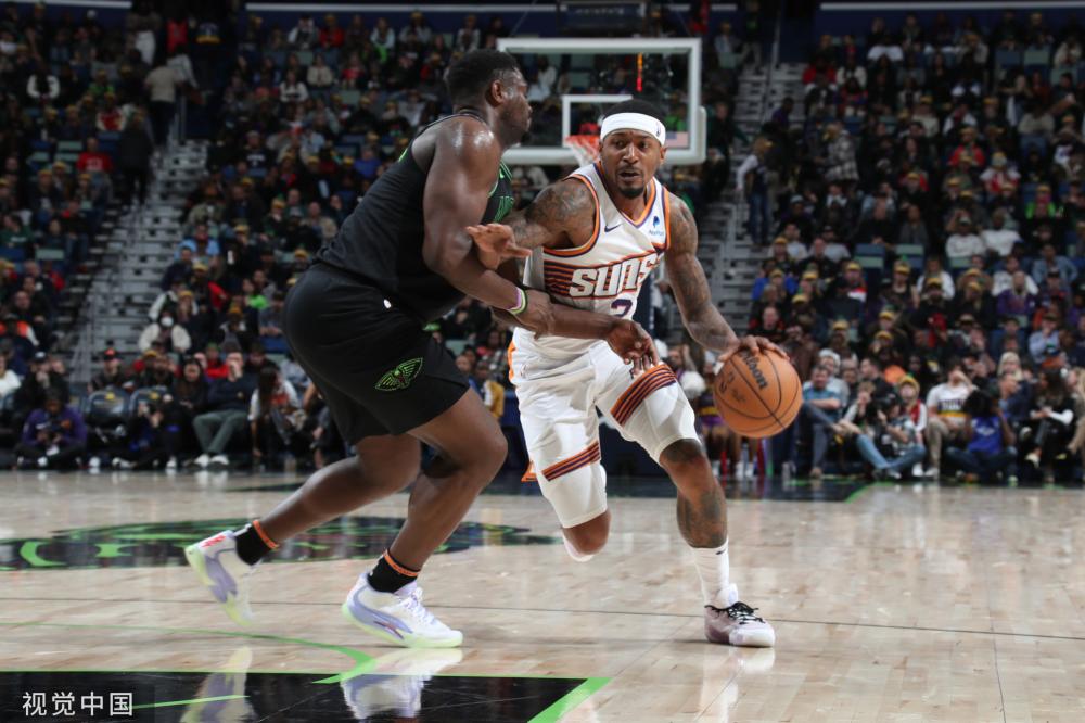 通过亨利的 通过亨利的