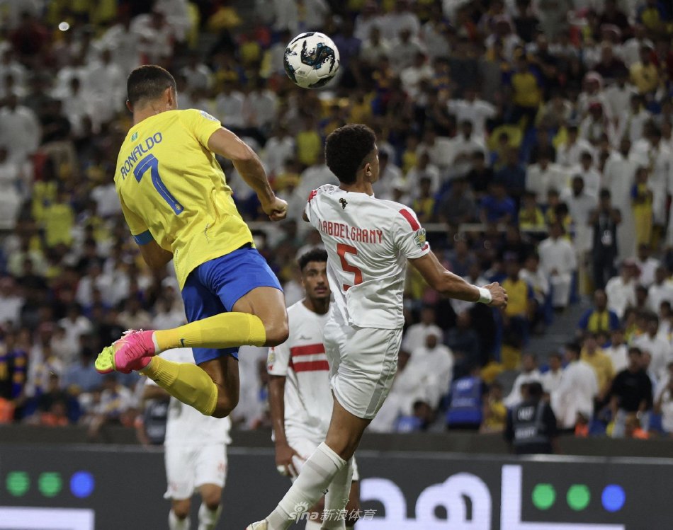 皆极为胶着 皆极为胶着